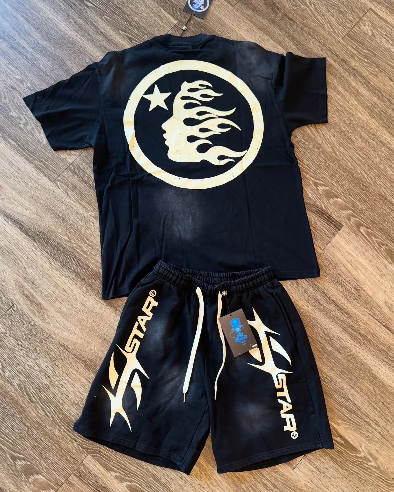 Hellstar Star Head Print T-Shirt And Shorts Co-Ord