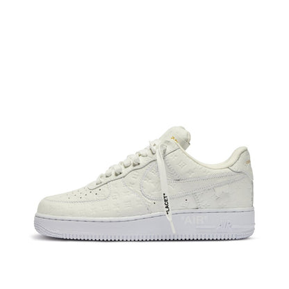 Nike, Louis Vuitton
Louis Vuitton x Nike Air Force 1 White