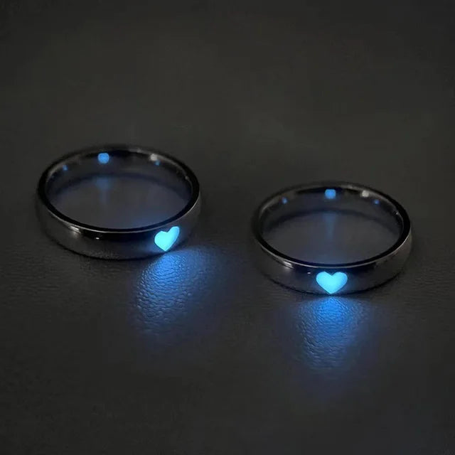 Luminous heart-shaped finger ring