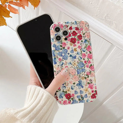 Retro Floral Case