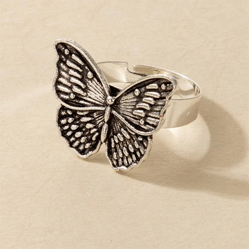 Vintage Silver Wings Metal Ring