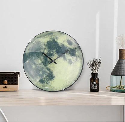 12-Inch Silent Moon Wall Clock with Curved Glass罩