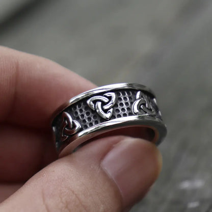 Viking Celtics Knot Ring